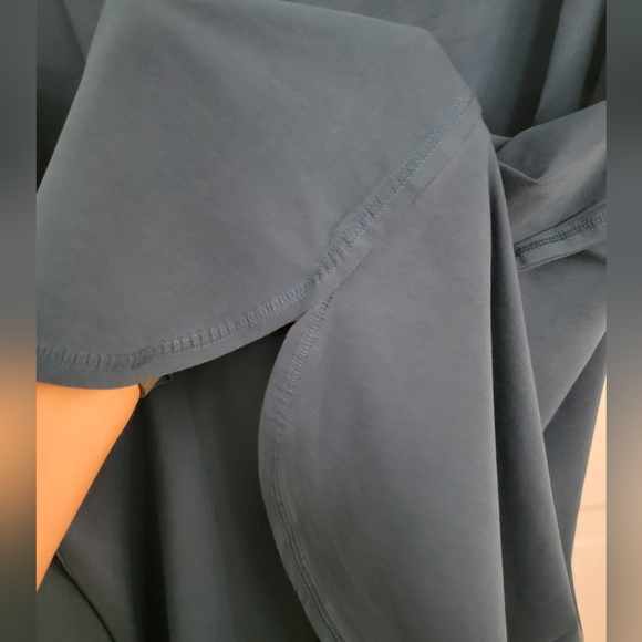 J.Jill Progress Shirttail Tee Midnight Blue Short Sleeve - Picture 3 of 8